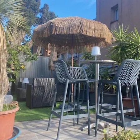 Incroyable T3 Vue Avec Magnifique Terrasse * Porquerolles